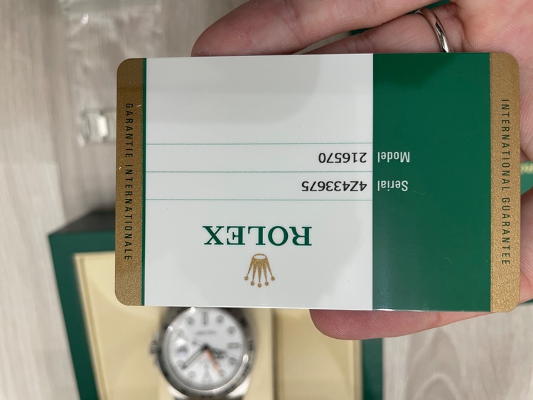 216570 エクスプローラ2（高級時計）の商品画像 - 査定依頼日：2025年9月29日 - 最高査定価格：1,350,000円