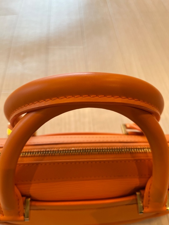 ルイヴィトン エピ （ブランドバッグ）の商品画像 - 査定依頼日：2026年4月7日 - 最高査定価格：60,000円