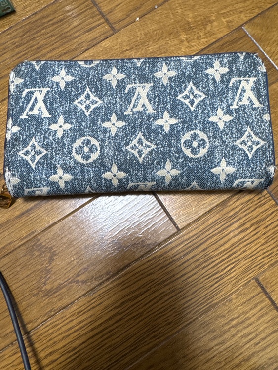 デニム　モノグラム（ブランド財布・小物）の商品画像 - 査定依頼日：2025年9月27日 - 最高査定価格：62,000円