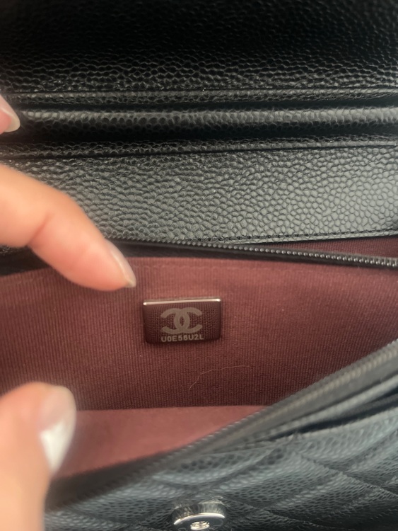 クラシカルチェーンウォレット（ブランドバッグ）の商品画像 - 査定依頼日：2025年7月22日 - 最高査定価格：400,000円