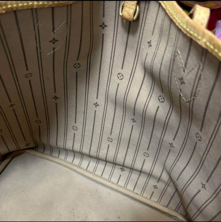 ネヴァーフルトートバッグ MM（ブランドバッグ）の商品画像 - 査定依頼日：2025年10月13日 - 最高査定価格：45,000円