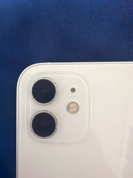 iPhone iPhone 12 64GB SIMフリー（スマホ）の商品画像 - 査定依頼日：2026年8月18日 - 最高査定価格：18,000円