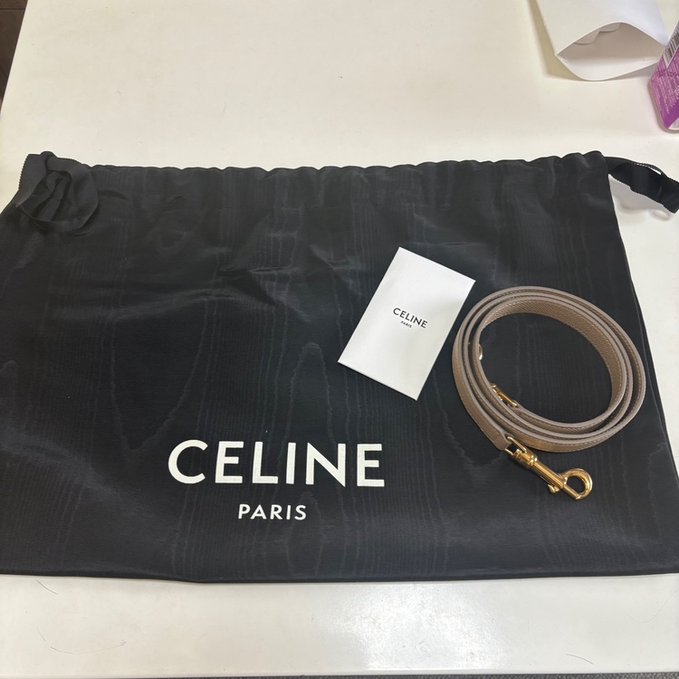 セリーヌ  （ブランドバッグ）の商品画像 - 査定依頼日：2025年7月11日 - 最高査定価格：200,000円