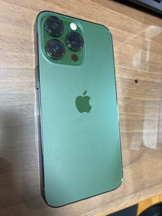 iPhone iPhone 13 Pro 256GB Softbank（スマホ）の商品画像 - 査定依頼日：2026年9月9日 - 最高査定価格：54,000円