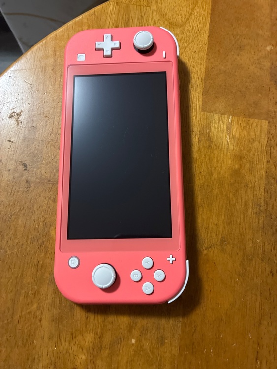 ニンテンドーSwitchライト（ゲーム機本体・ゲームソフト）の商品画像 - 査定依頼日：2025年9月4日 - 最高査定価格：12,000円