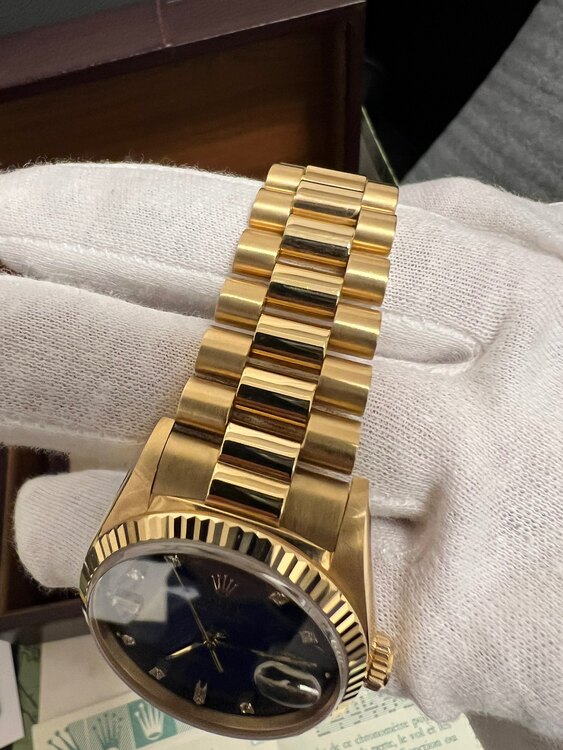 ロレックス デイデイト 18238（高級時計）の商品画像 - 査定依頼日：2025年4月23日 - 最高査定価格：2,800,000円