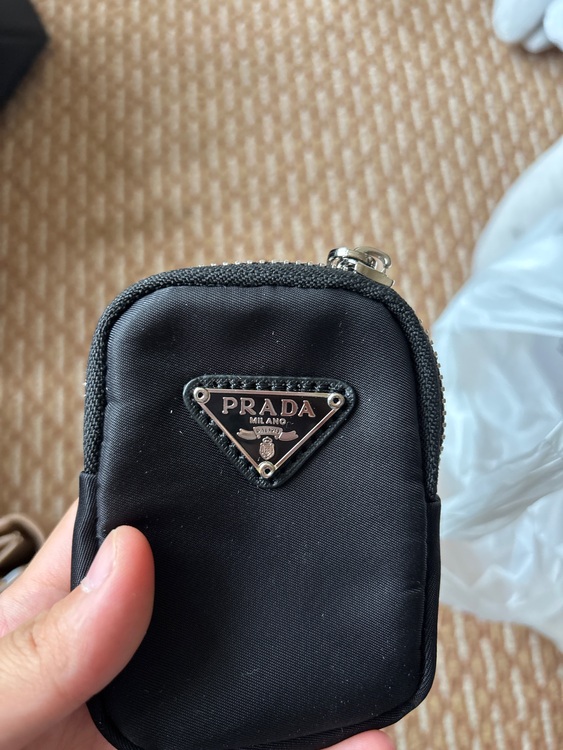 プラダ  （ブランドバッグ）の商品画像 - 査定依頼日：2025年11月9日 - 最高査定価格：200,000円