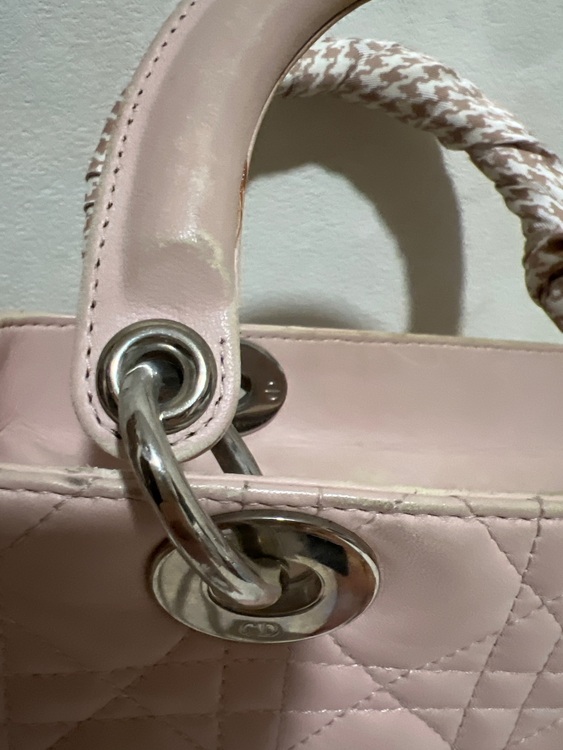 レディディオール（ブランドバッグ）の商品画像 - 査定依頼日：2025年6月25日 - 最高査定価格：90,000円