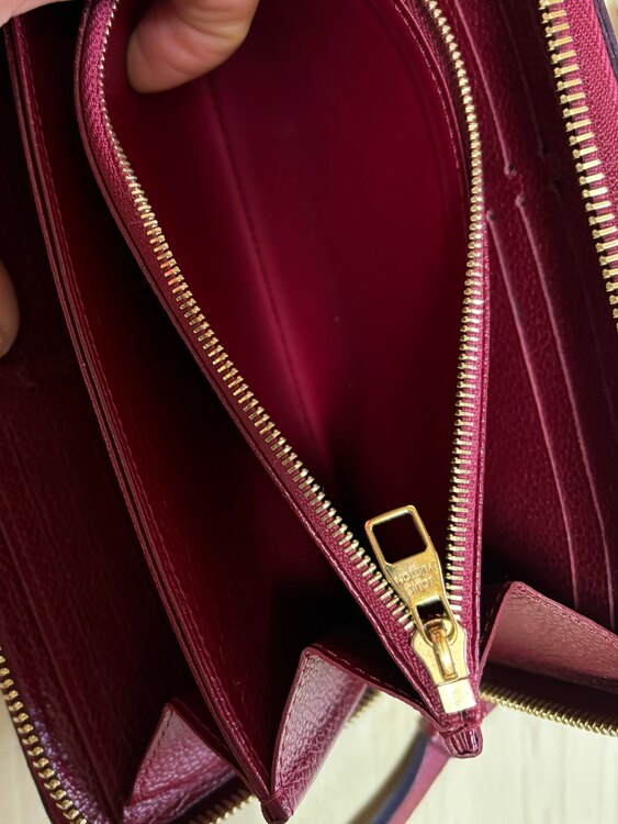 アンプラント　ジッパーウォレット（ブランド財布・小物）の商品画像 - 査定依頼日：2025年1月8日 - 最高査定価格：20,000円