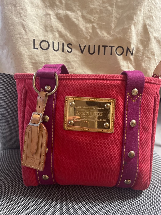 ルイ・ヴィトン アンティグア カバPM ハンドバッグ トートバッグ（ブランドバッグ）の商品画像 - 査定依頼日：2025年7月9日 - 最高査定価格：38,000円