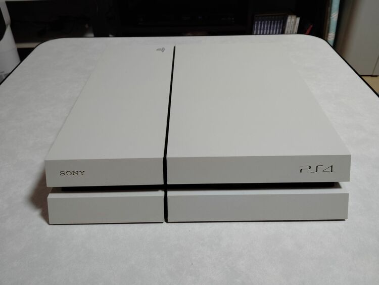 PS4 CUH1200A（ゲーム機本体・ゲームソフト）の商品画像 - 査定依頼日：2025年9月7日 - 最高査定価格：9,000円