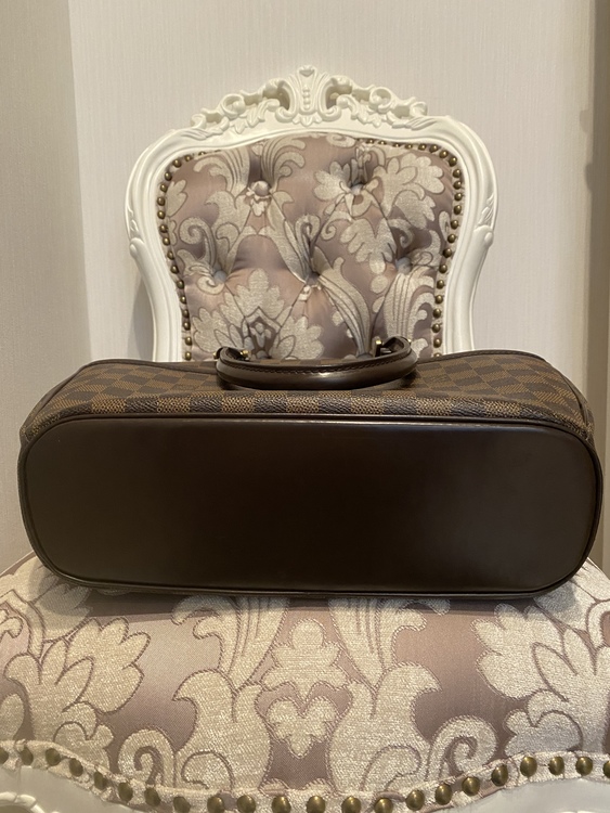 LOUIS VUITTON サリア・オリゾンタル ハンドバッグ ダミエ・エベヌ （ブランドバッグ）の商品画像 - 査定依頼日：2022年6月7日 - 最高査定価格：70,000円