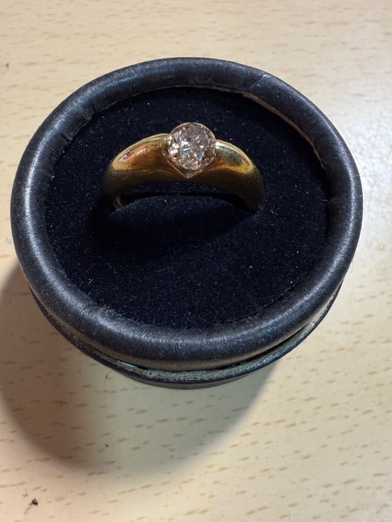 ブラウンダイヤモンドリング（宝石）の商品画像 - 査定依頼日：2025年10月6日 - 最高査定価格：150,000円
