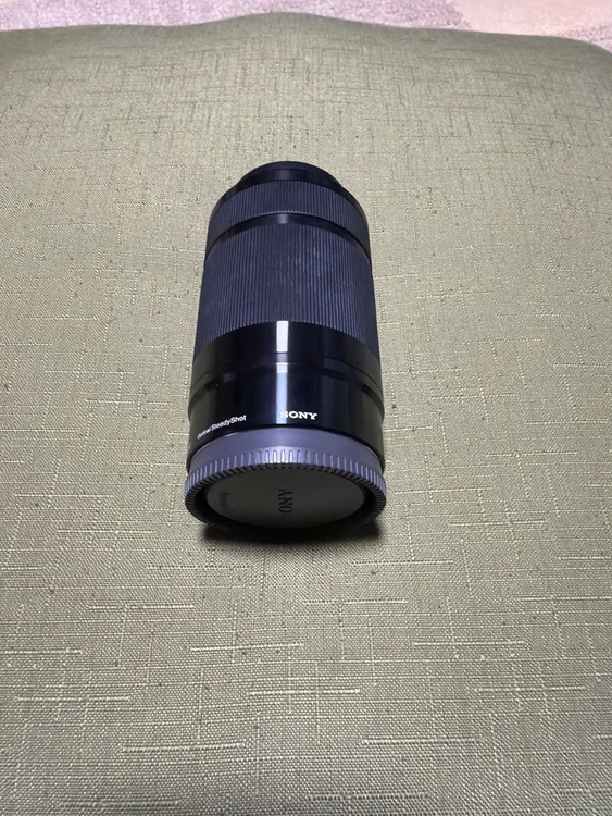 SONY 一眼カメラα6300 一式 ズームレンズ　SEL55210 専用バック シューティンググリップ未使用品（カメラ）の商品画像 - 査定依頼日：2026年8月13日 - 最高査定価格：61,000円