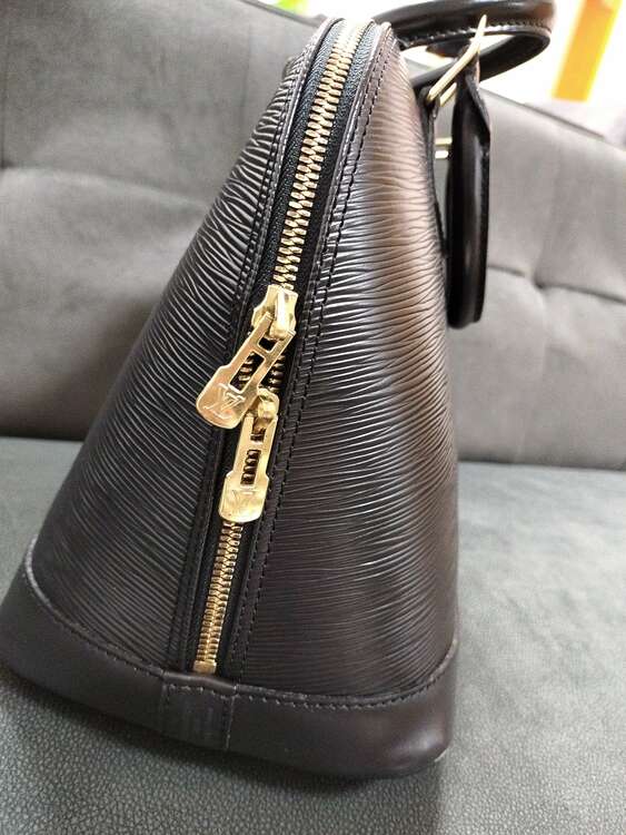 マルニ（ブランドバッグ）の商品画像 - 査定依頼日：2025年3月25日 - 最高査定価格：40,000円