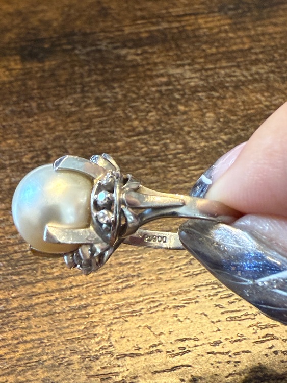 パール付リング（金・貴金属）の商品画像 - 査定依頼日：2025年9月28日 - 最高査定価格：200,000円