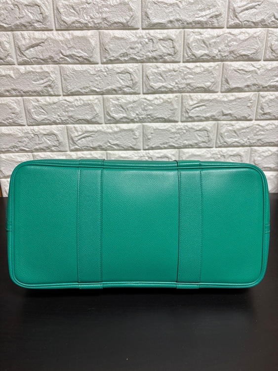 エルメス ガーデンパーティＰＭ ヴォーエプソン ミント Z刻印（ブランドバッグ）の商品画像 - 査定依頼日：2025年10月1日 - 最高査定価格：630,000円