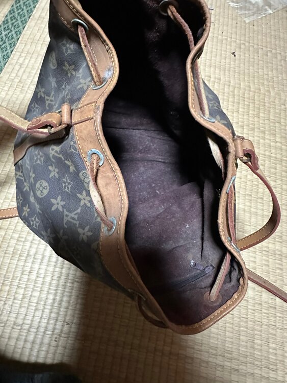 バッグ（ブランドバッグ）の商品画像 - 査定依頼日：2025年5月30日 - 最高査定価格：14,000円