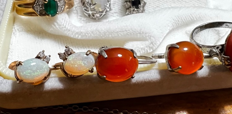 アクセサリー（宝石）の商品画像 - 査定依頼日：2025年6月20日 - 最高査定価格：470,000円