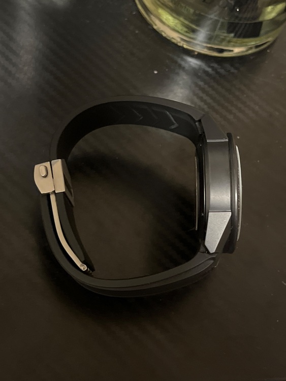 タグホイヤー car2a91（高級時計）の商品画像 - 査定依頼日：2025年10月5日 - 最高査定価格：300,000円