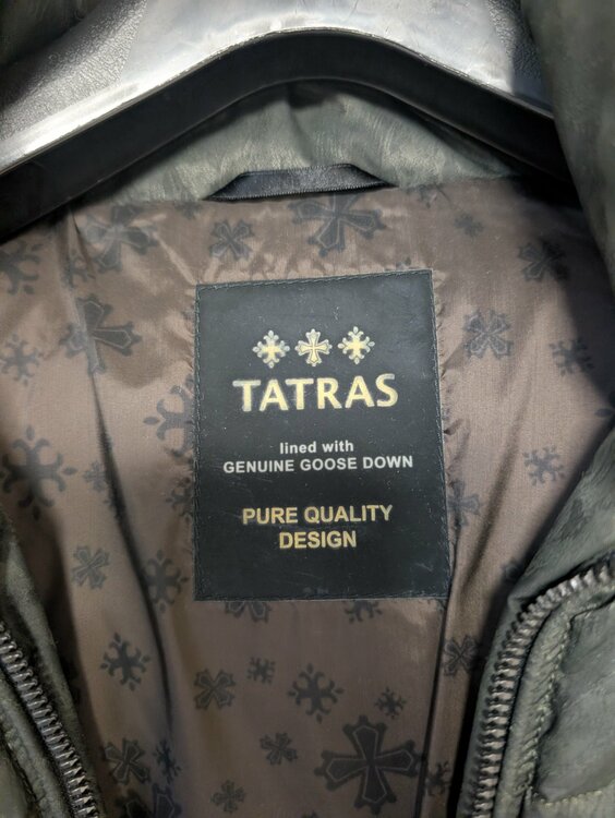 タトラス　ダウンジャケット（古着・ファッション）の商品画像 - 査定依頼日：2026年4月5日 - 最高査定価格：10,000円