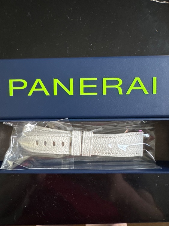 パネライ ルミノール PAM0104（高級時計）の商品画像 - 査定依頼日：2025年7月22日 - 最高査定価格：1,650,000円