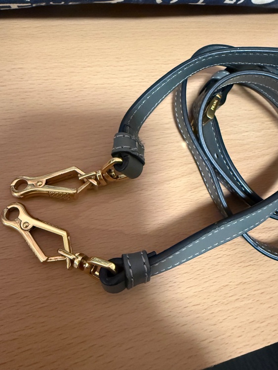 プラダ  （ブランドバッグ）の商品画像 - 査定依頼日：2026年3月8日 - 最高査定価格：60,000円