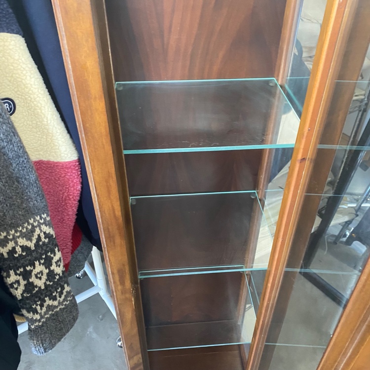 バロッサバレンティ　キュリオケース　鍵なし　開きます（家具・寝具）の商品画像 - 査定依頼日：2025年12月28日 - 最高査定価格：3,000円