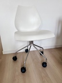 カルテル　マウイキャスター(昇降なし)（家具・寝具）の商品画像 - 査定依頼日：2026年4月14日 - 最高査定価格：5,000円