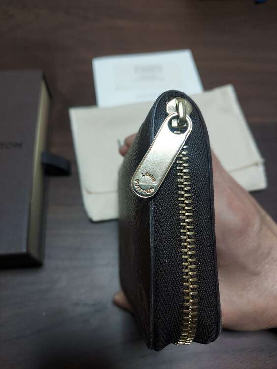 ジッピーコインパース（ブランド財布・小物）の商品画像 - 査定依頼日：2025年1月26日 - 最高査定価格：25,000円