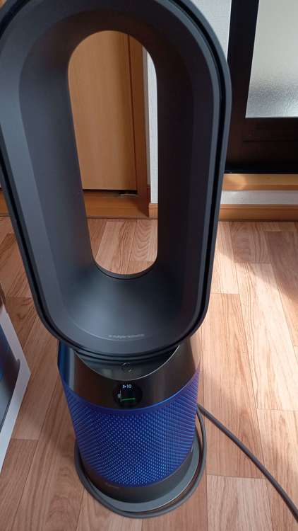 Dyson Pure Hot + Cool 空気清浄ファンヒーター HP04（家電）の商品画像 - 査定依頼日：2023年9月30日 - 最高査定価格：17,000円