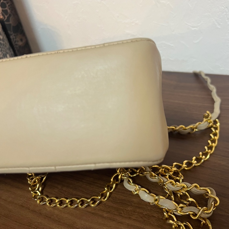 ダイアナ　マトラッセ　22cm（ブランドバッグ）の商品画像 - 査定依頼日：2026年1月7日 - 最高査定価格：500,000円