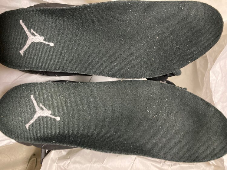 ナイキエアジョーダン6 DM2836-001（古着・ファッション）の商品画像 - 査定依頼日：2025年4月28日 - 最高査定価格：1,000円