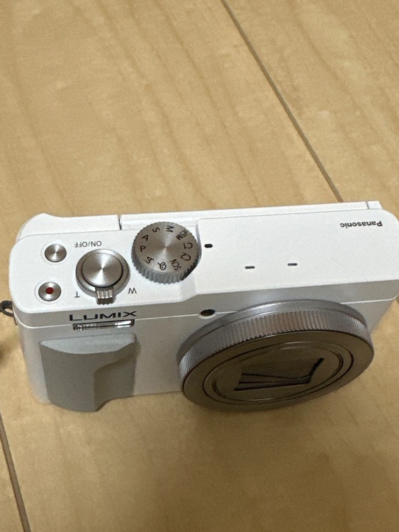 LUMIX DC-TZ99（カメラ）の商品画像 - 査定依頼日：2025年12月21日 - 最高査定価格：40,000円