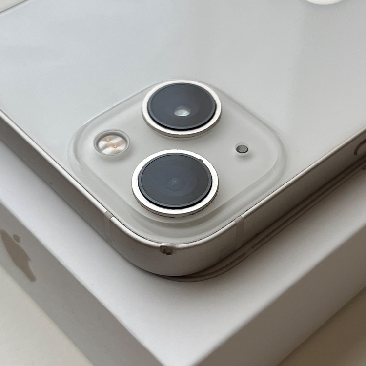 iPhone iPhone 13 128GB SIMフリー（スマホ）の商品画像 - 査定依頼日：2026年8月3日 - 最高査定価格：35,000円
