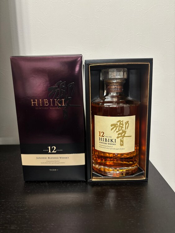 ウイスキー サントリー響 （お酒）の商品画像 - 査定依頼日：2025年2月16日 - 最高査定価格：45,000円