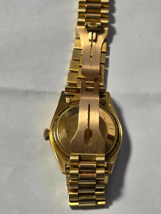 ロレックス デイデイト R571074 18038（高級時計）の商品画像 - 査定依頼日：2025年12月12日 - 最高査定価格：2,700,000円