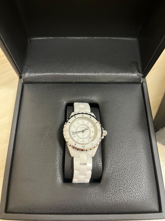 シャネル J12 （高級時計）の商品画像 - 査定依頼日：2025年8月10日 - 最高査定価格：320,000円