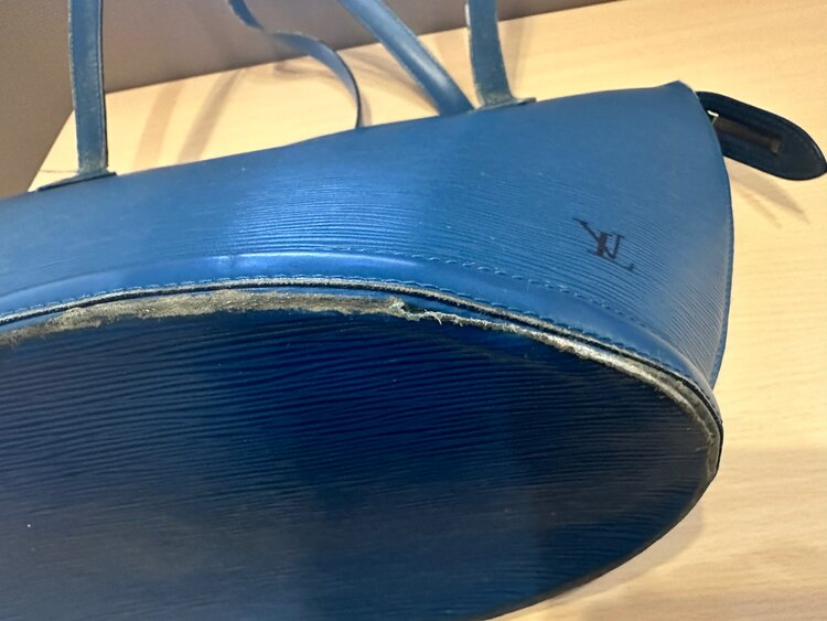 M52265（ブランドバッグ）の商品画像 - 査定依頼日：2025年1月13日 - 最高査定価格：15,000円