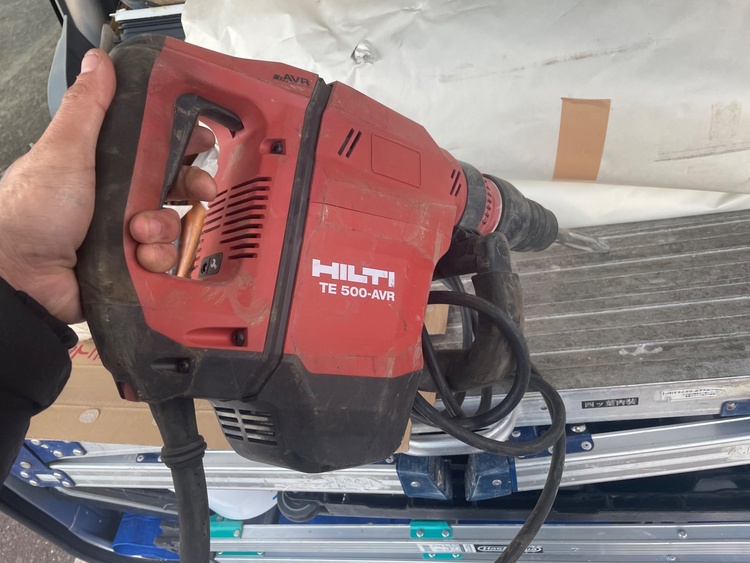 工具セット（電動工具・農機具・業務用機械）の商品画像 - 査定依頼日：2026年1月23日 - 最高査定価格：30,000円