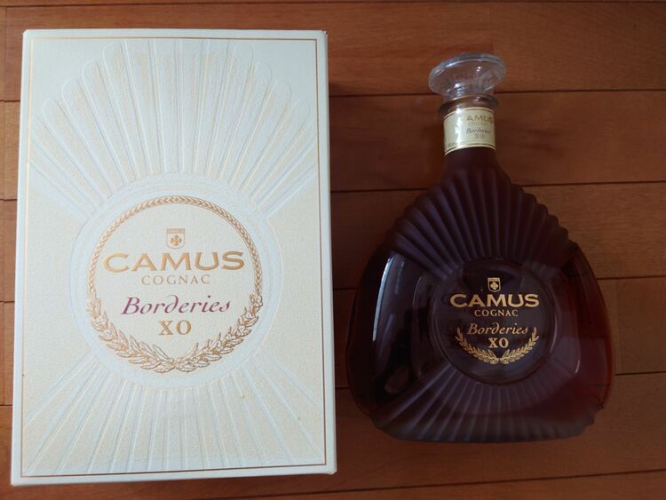 ブランデー カミュ （お酒）の商品画像 - 査定依頼日：2025年8月3日 - 最高査定価格：5,000円