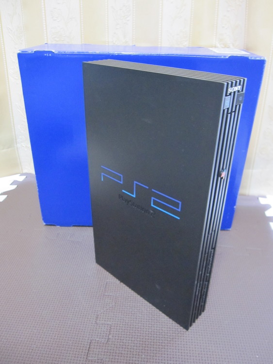 SCPH-10000本体とPS2用ソフト5本、PS用ソフト2本（ゲーム機本体・ゲームソフト）の商品画像 - 査定依頼日：2021年5月5日 - 最高査定価格：500円