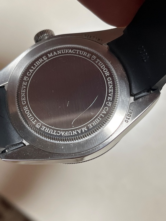 チューダー ブラックベイ 79030n-0001（高級時計）の商品画像 - 査定依頼日：2025年6月29日 - 最高査定価格：300,000円