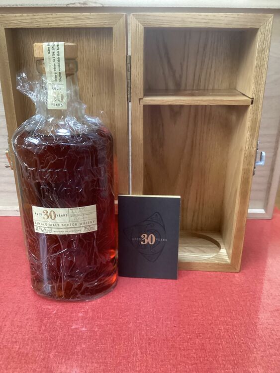 ハイランドパーク３０年（お酒）の商品画像 - 査定依頼日：2025年10月8日 - 最高査定価格：150,000円