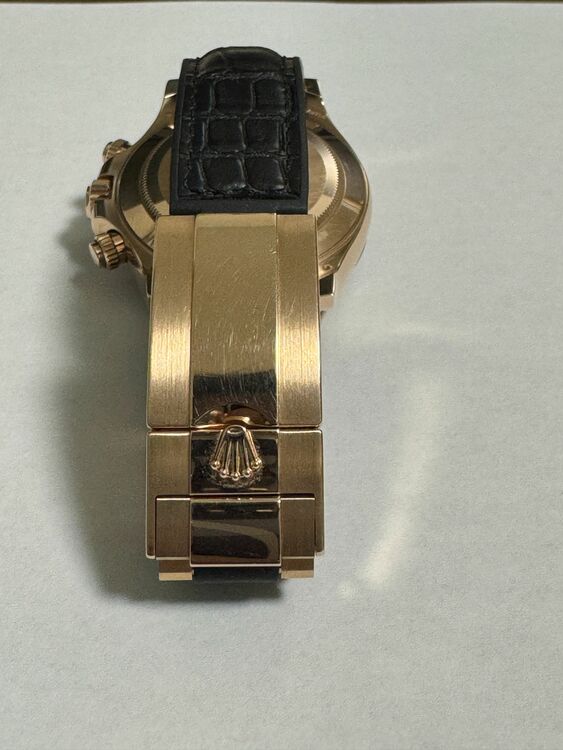 ロレックス デイトナ （高級時計）の商品画像 - 査定依頼日：2025年11月21日 - 最高査定価格：6,200,000円