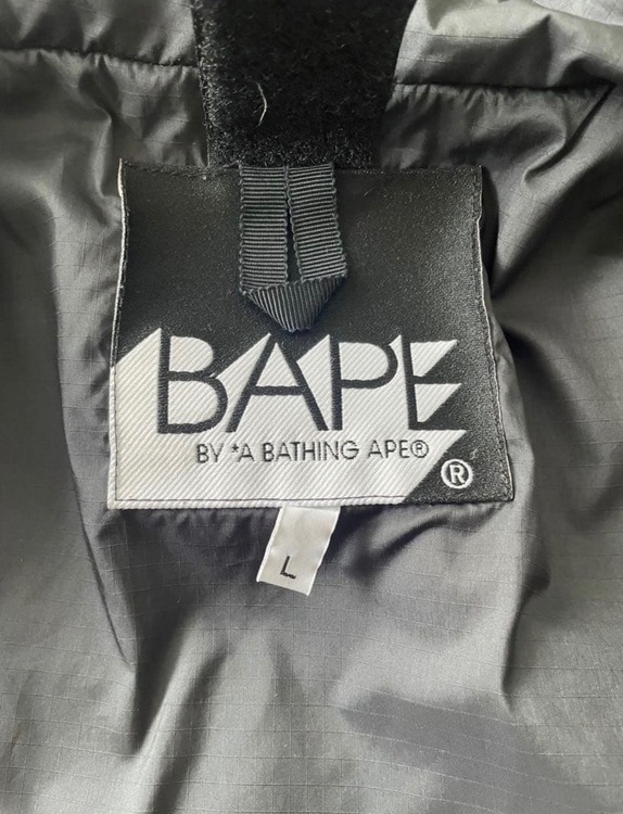 A BATHING APE 初期 1stCAMO スノーボードジャケット L（古着・ファッション）の商品画像 - 査定依頼日：2026年6月6日 - 最高査定価格：100,000円