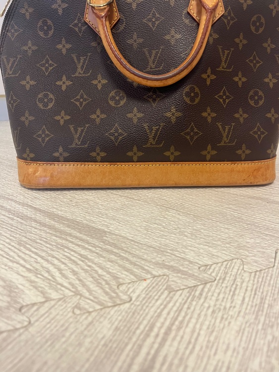 ルイヴィトン アルマ （ブランドバッグ）の商品画像 - 査定依頼日：2025年10月31日 - 最高査定価格：70,000円