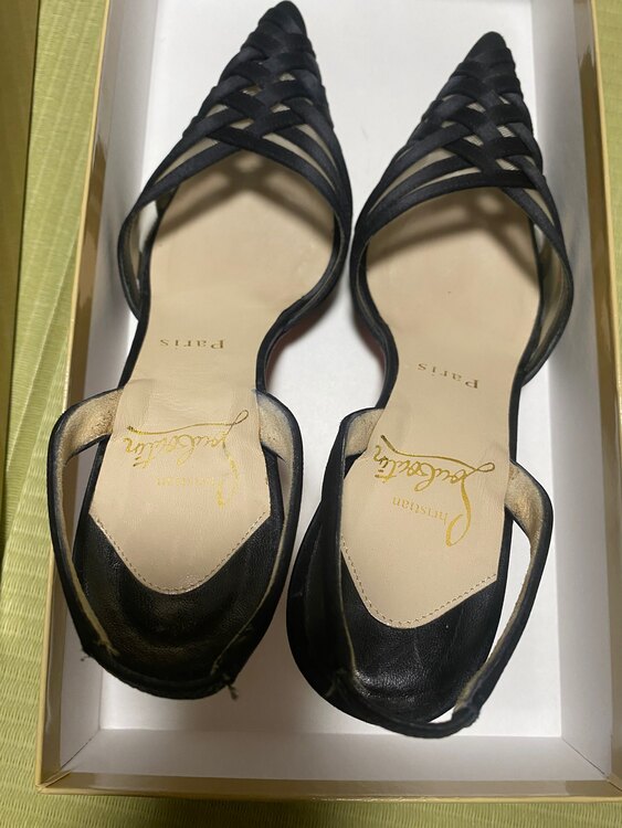 ルブタン　ヒールサンダル（古着・ファッション）の商品画像 - 査定依頼日：2024年11月17日 - 最高査定価格：1,000円