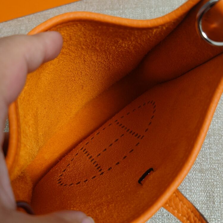 エブリンアマゾーヌ（ブランドバッグ）の商品画像 - 査定依頼日：2025年6月20日 - 最高査定価格：450,000円