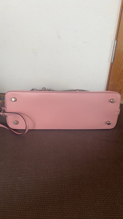 その他 コーチ （ブランドバッグ）の商品画像 - 査定依頼日：2025年4月30日 - 最高査定価格：3,000円